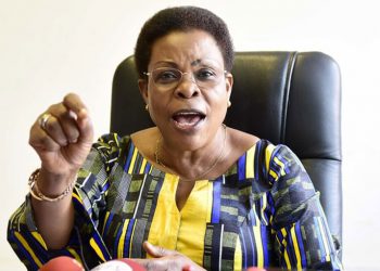  Kaliisoliiso Kamya atabukidde baminisita abaagabanye amabaati nga beekwasa obutagasaba, abatwala mu kkooti