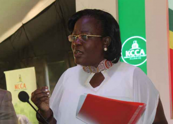 Bizzeemu :  Abatwala  Kkanso ya KCCA  batabukidde ab’ekikugu okubalemesa okutuula, obuzibu bagamba bwa kontulakiti z’enguudo ezagabwa  mu bukyamu