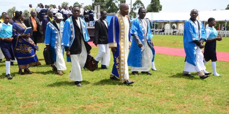 Ssaabasajja Kabaka atenderezza Omukama Kabalega ne Ssekabaka Mwanga