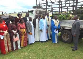 Owek.  Luutu asabye abantu ba Kabaka okwewala ababaggya ku mulamwa