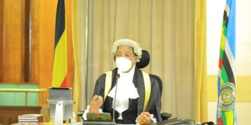 Sipiika Anita Among atabukidde Kafuuzi lwakuwabya Pulezidenti ku tteeka ly’ ebisiyaga, amugaanye okuwabula Palamenti