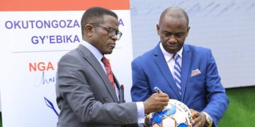 Katikkiro Mayiga atongozza empaka z’omupiira gw’Ebika 2023, asabye abavubuka okutegeera obuvo bwabwe