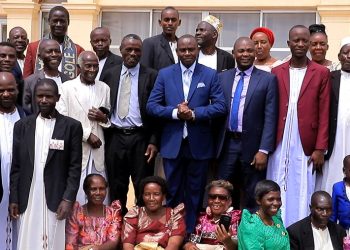Minisita Ssekabembe alabudde abantu ku kabi akali mukwetundako ettaka