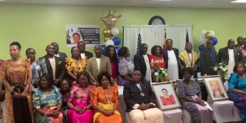 Abaganda abawangaalira e Texas basabiddwa okukuliza abaana mu mpisa