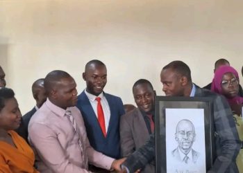 Minisita Ssekabembe akuutidde abavubuka okulwanirira Nnamulondo