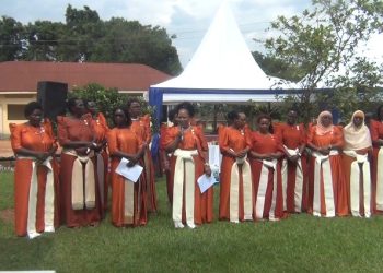 Abakyala basabiddwa okukuliza abaana mu mpisa