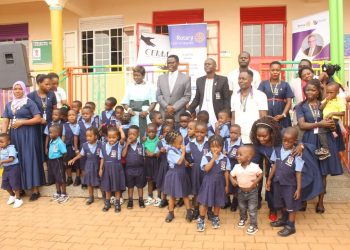Katikkiro Mayiga akuutidde abantu okufaayo okusoma kibayambe okuwagala obwongo