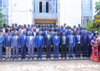 Katikkiro Mayiga asisinkanye Abaami b’Amasaza nabakuutira ku nkola y’omulembe omuggya
