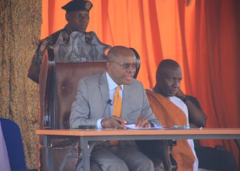 Okwogera kwa Kabaka e Ssentema kigambo ku kigambo
