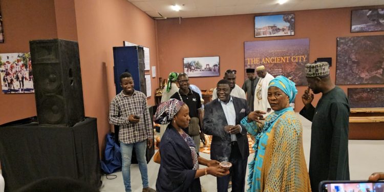 Owek. Kaawase atenderezza engeri ab’e Kano gyebakozesa Tekinologiya okutumbula obuwangwa n’ennono