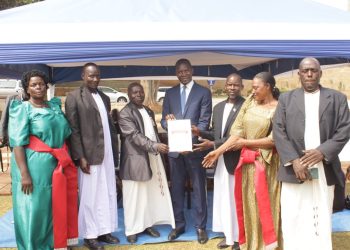 Minisita Kiyimba atikudde ab’e Ssese ne Mawokota Oluwalo, naabasaba okunywerera ku Ssaabasajja Kabaka