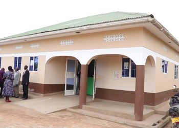 Minisita Cotilida Nakate  alambudde amalwaliro ga Kabaka, asabye abantu okufaayo ku by’obulamu basobole okulaakulana