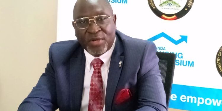 Owek. Waggwa Nsibirwa aweze okusitula eby’ensula by’abantu mu ggwanga