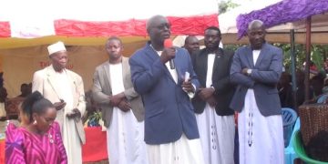 Omutaka Kayiira Gajuule asabye abazzukulu okukola balwanyise obwavu