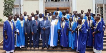 Owek. Kaawaase akuutidde abantu okutwala Obusika ng’ekikulu