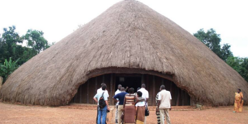 UNESCO eggye Amasiro g’ e Kasubi ku lukalala lw’ ebyobuwangwa n’ebyobulambuzi ebyolekedde okusaanawo