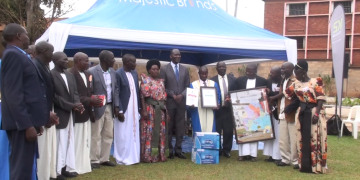 Minisita Kiyimba asabye Gavumenti ereme kugobaganya bantu mu bifo omuzuulibwa eby’obugagga naye ebayambeko okubiganyulwamu