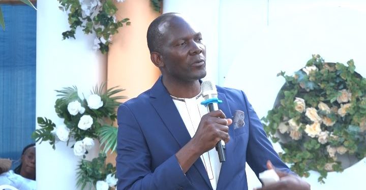 Minisita Kiyimba akubirizza abavubuka okwettanira obufumbo
