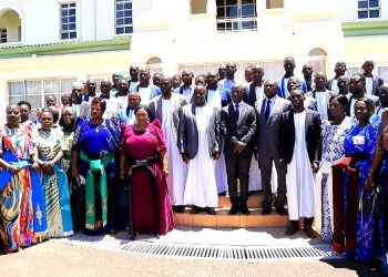 Minisita  Sserwanga atabukidde abakulembeze  abeekwasa ebizibu nebalemwa okuweereza abantu