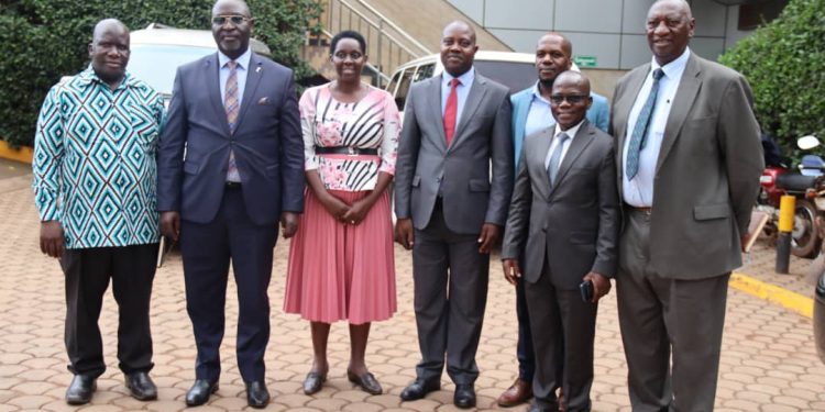 Owek. Nsibirwa asabye abantu okweyambisa akatale akali mu Buganda bakulaakulane