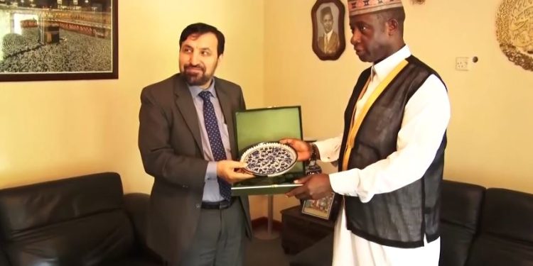 Omulangira Nakibinge asisinkanye Ambasada wa Pakistan Muhammad Hassan Waziri nebateesa ku Busiraamu n’Enkulaakulana