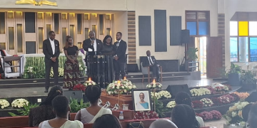 Omuzaana Venetia Sebudandi aterekeddwa e Rusororo mu Rwanda, Obuganda bumutenderezza