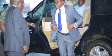 Katikkiro Mayiga agenze Zimbabwe mu lukung’aana lw’okulwanyisa Mukenenya, naalabula abavubuka abamala gatabaala