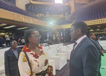 Katikkiro Mayiga asabye abalwanyisa Mukenenya okwogera kaati bave mu ngero