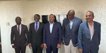 Katikkiro Mayiga asisinkanye akulira Abataka e Botswana nebateesa ku kumalawo Mukenenya