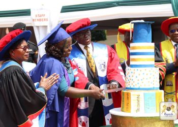 Abayizi 1379 ku Buganda Royal Institute of Business and Technical Education, Katikkiro Mayiga abasabye  babeere beerufu abegomba okuyiga
