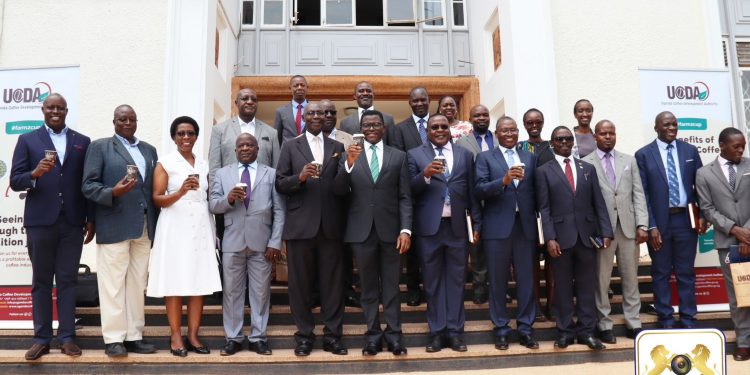 Katikkiro Mayiga alabudde Gavumenti ku by’okuggyawo  Uganda Coffee Development Authority, agamba ekola kinene okubangula abantu ku mmwaanyi