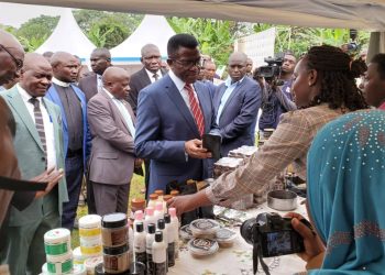 Katikkiro Mayiga alambudde Abanoonyereza ku Mmwaanyi (NACORI), asabye abalimi okwekwata Saayansi bafunemu