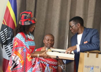 Obugenyi bwa Katikkiro wa Eswatini,Russel Mmiso Dlamini mu bifaananyi