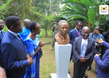 Ssaabasajja  Kabaka asiimye ab’e Makerere olw’okutumbula ennimi ennansi, atongozza Ekaddiyizo lya Muteesa II  
