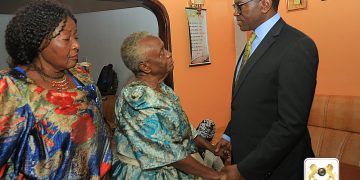 Katikkiro Mayiga akubagizza ab’enju y’Omutaka Lwomwa, ayagala eby’okunoonyereza bireme kukoma mu bigambo