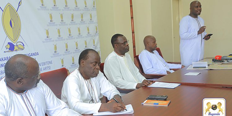 Abataka batenderezza emirimu gy’Omutaka Lwomwa eyatemuddwa