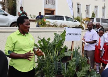 Abantu ba Kabaka basomeseddwa okulimira Ewafunda