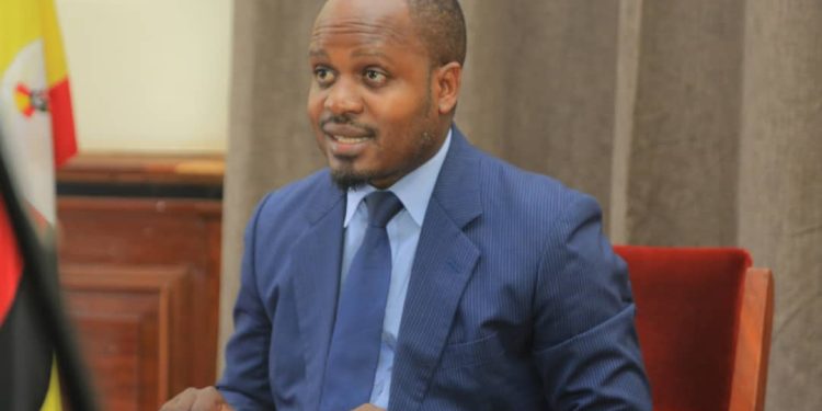 Minisita Kazibwe azzeemu okulabula abawalampa Nnamulondo, agamba abalala baakulabira ku Musana