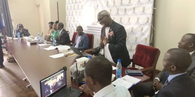 Ab’ekibiina ky’Olulimi Oluganda basiimiddwa olw’okulutumbula