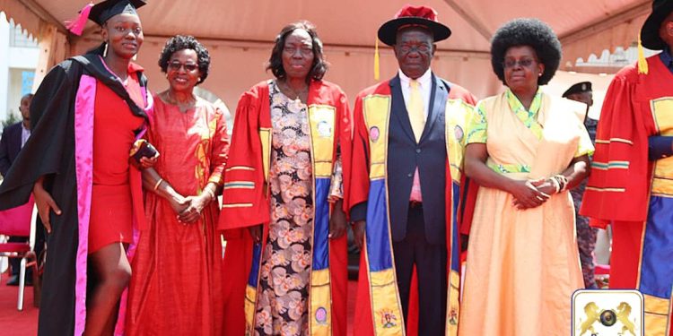 Okusomesa Eby’emikono Kijja Kutumbula Eby’amakolero mu Buganda ne Uganda – Katikkiro Mayiga