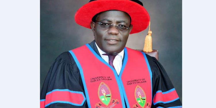 Owek. Prof. Kaawaase alondeddwa ku lukalala lwa ba Pulofeesa 5 abasinga mu ggwanga
