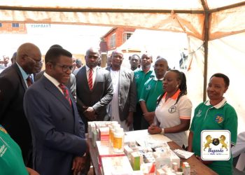 Katikkiro atongozza olusiira lw’ebyobulamu e Najjanankumbi, akubirizza abantu okwekebeza endwadde