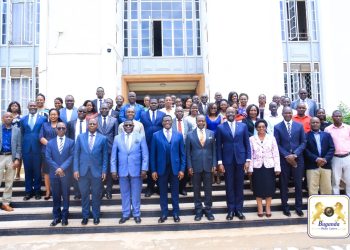 Katikkiro Mayiga akuutidde Abaami abaggya ku bwerufu