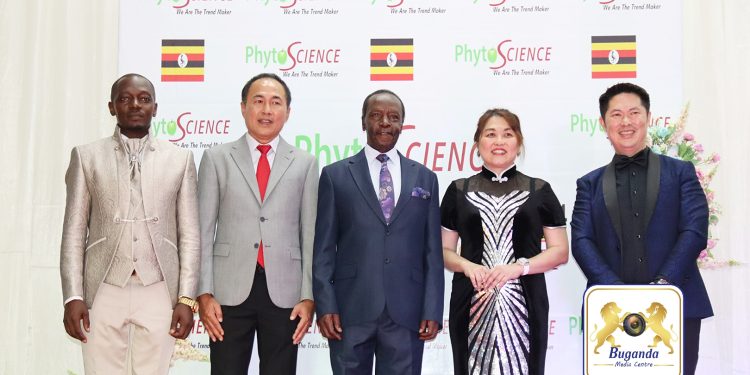 Katikkiro akubirizza abantu okwettanira eddagala ly’obutonde