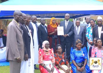 Bannakyaggwe baleese Oluwalo,  basabiddwa okubeera obumu