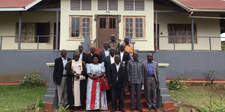 Balonze olukiiko lw’Abawabuzi b’Essaza lya Buweekula