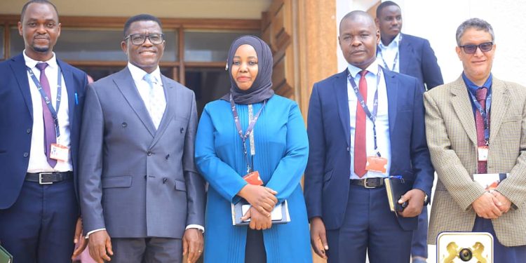 Mwettanire okutereka ku nsimbi eziva mu Mmwanyi – Katikkiro Mayiga