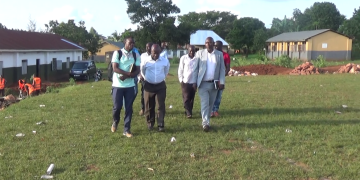 Olukiiko lukakasiza ebisaawe omunazannyirwa emipiira gy’Amasaza