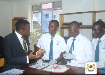 Katikkiro Mayiga akuutidde abazadde okusomesa abaana kitangaaze ebiseera byabwe eby’omu maaso