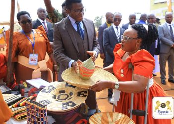 Katikkiro  Mayiga asabye abakulembeze okubeera abayiiya